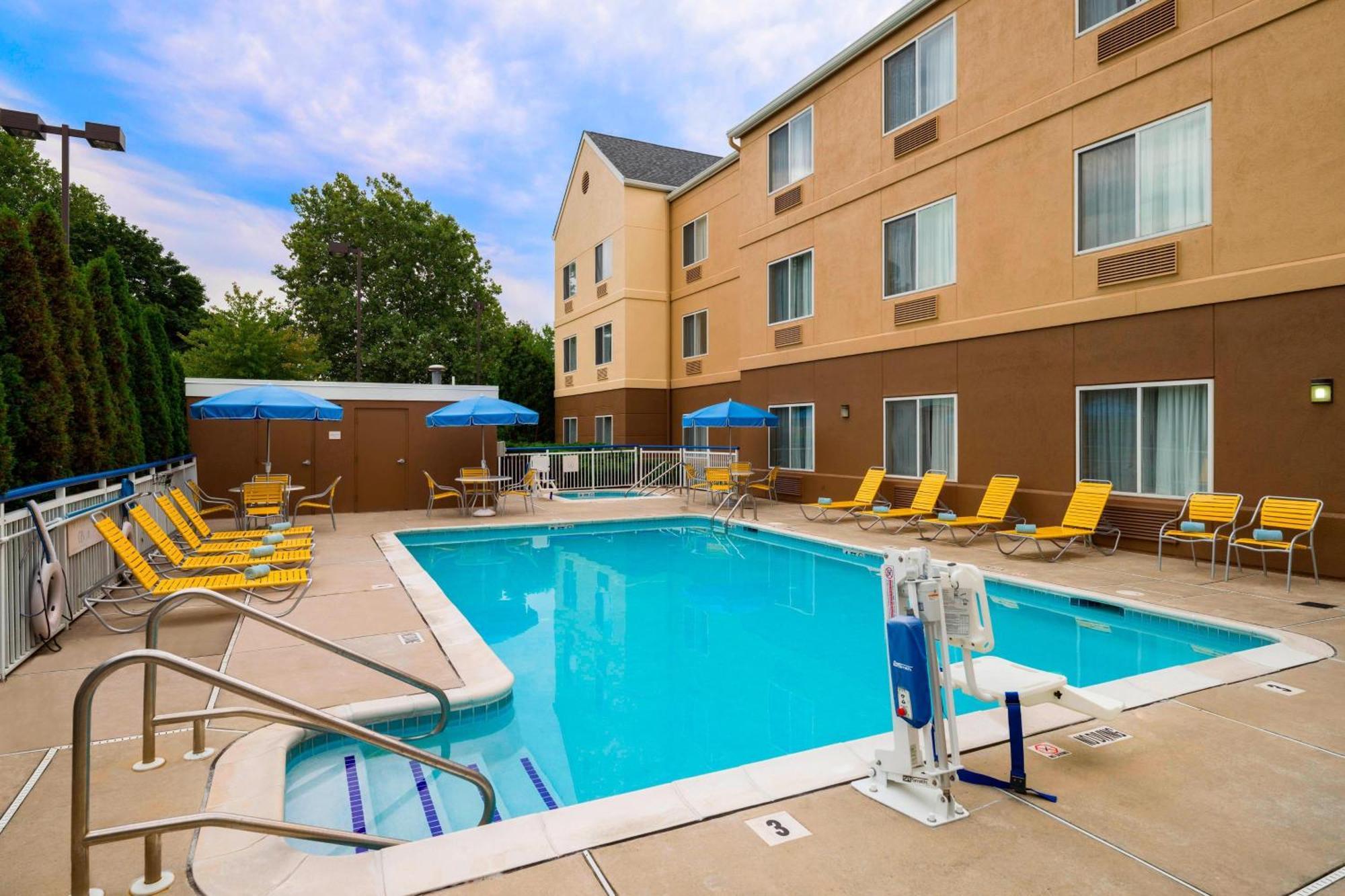 BW Allentown Bethlehem Lehigh Valley Inn & Suites Extérieur photo