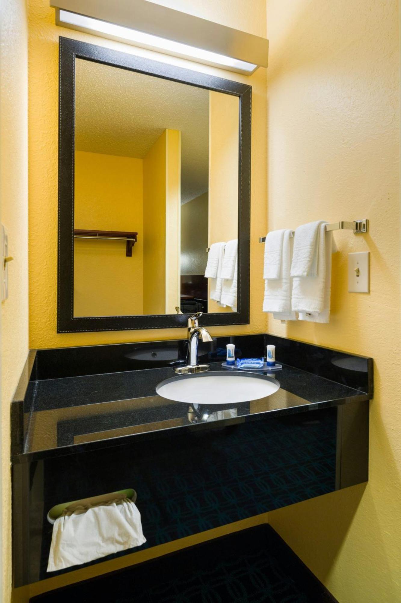 BW Allentown Bethlehem Lehigh Valley Inn & Suites Extérieur photo